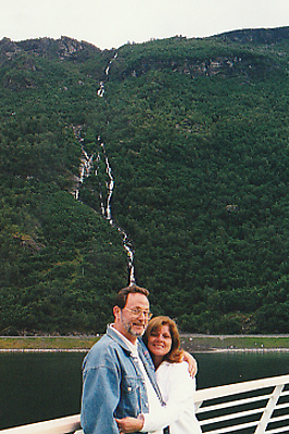 Craig & Patty say goodbye to the waterfalls around Flaam