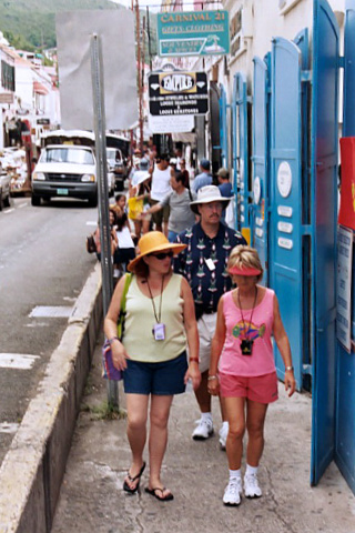 Patty, Marilyn, Mike shopping in St. Thomas