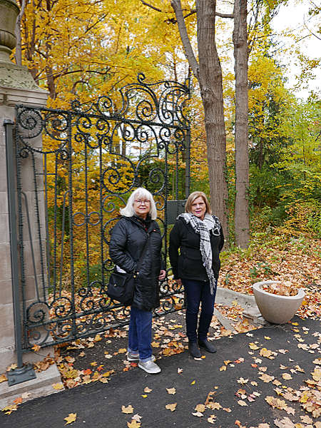 Ellen & Patty entering the museum grounds